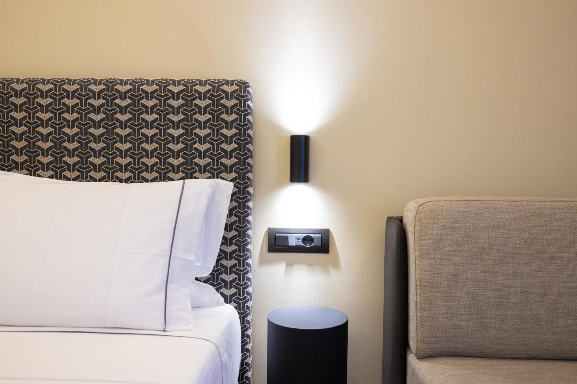 Green Boutique Hotel Vlore Bagian luar foto